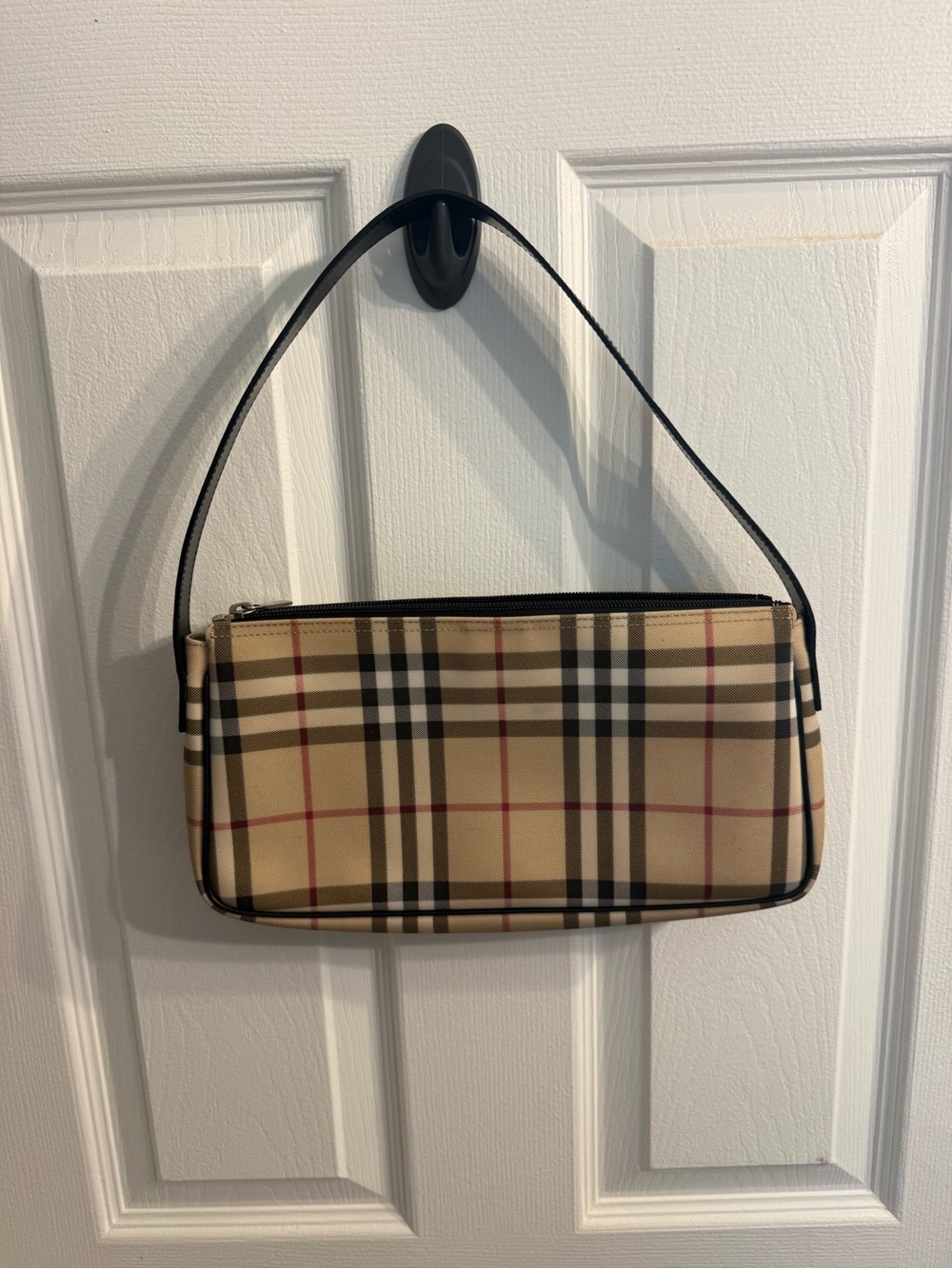 Burberry Nova Check Shoulder Bag with Black Strap 2000’s